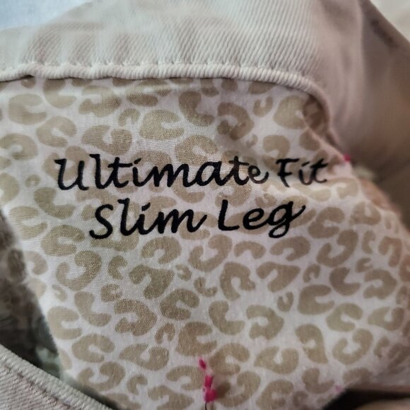 Chicos Platinum Jeans Womens 0.5 US 6 Beige Ultimate Fit Slim Leg Stretch Denim - Picture 5 of 13